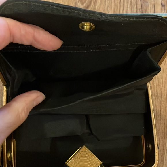 Lin Ben suitcase purse pagoda embroidered black and gold - Picture 10 of 10